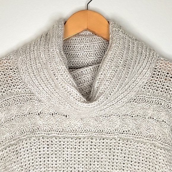 KENSIE PRETTY Turtleneck Cowlneck Short Sleeve Loose Knit Sweater size S - Picture 2 of 10